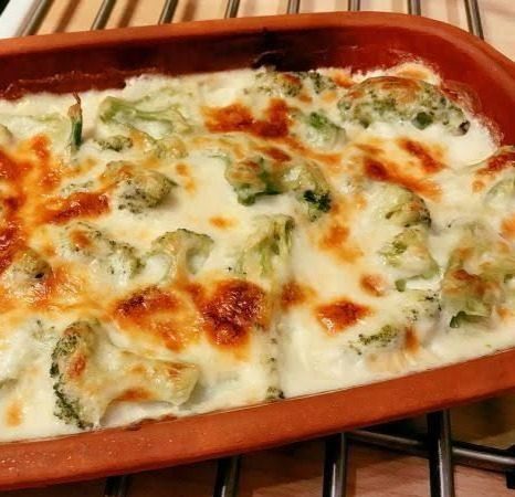 Fırında Beşamel Soslu Brokoli